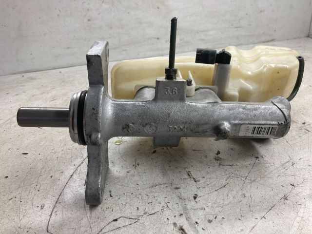 bontott TOYOTA COROLLA Főfékhenger