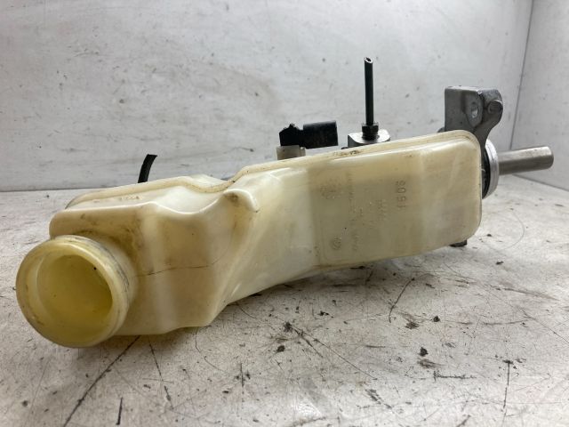 bontott TOYOTA COROLLA Főfékhenger