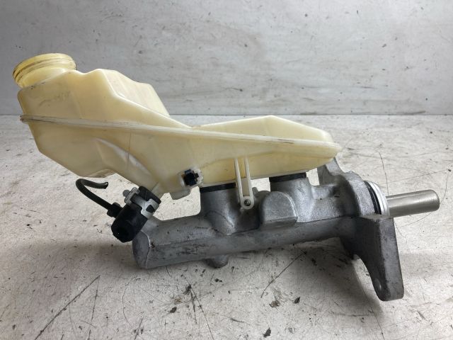 bontott TOYOTA COROLLA Főfékhenger