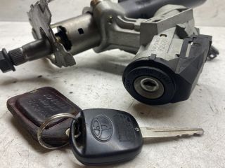 bontott TOYOTA COROLLA Gyújtáskapcsoló