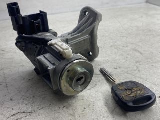 bontott TOYOTA COROLLA Gyújtáskapcsoló