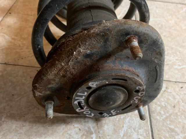 bontott TOYOTA COROLLA Jobb első Gólyaláb (Lengécsillapító, Rugó)