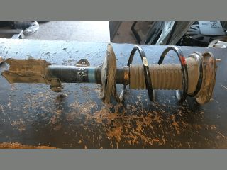 bontott TOYOTA COROLLA Jobb első Gólyaláb (Lengécsillapító, Rugó)