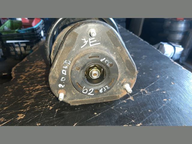 bontott TOYOTA COROLLA Jobb első Gólyaláb (Lengécsillapító, Rugó)