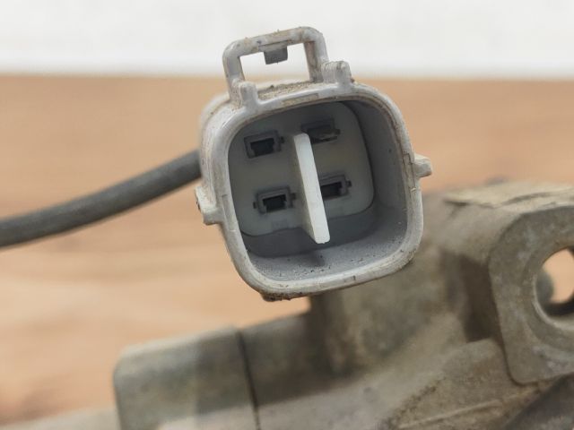 bontott TOYOTA COROLLA Klímakompresszor