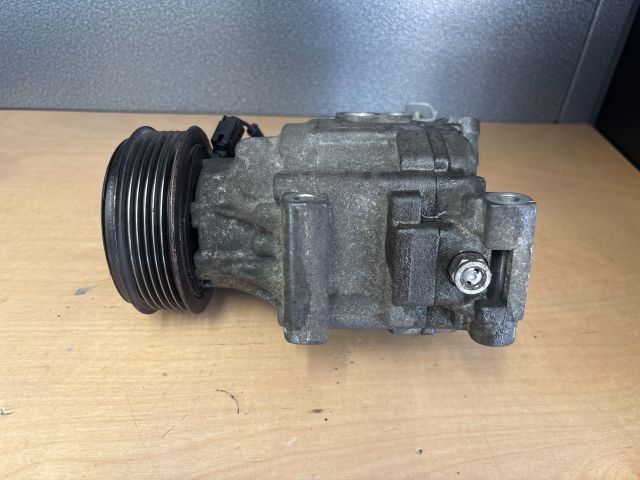 bontott TOYOTA COROLLA Klímakompresszor