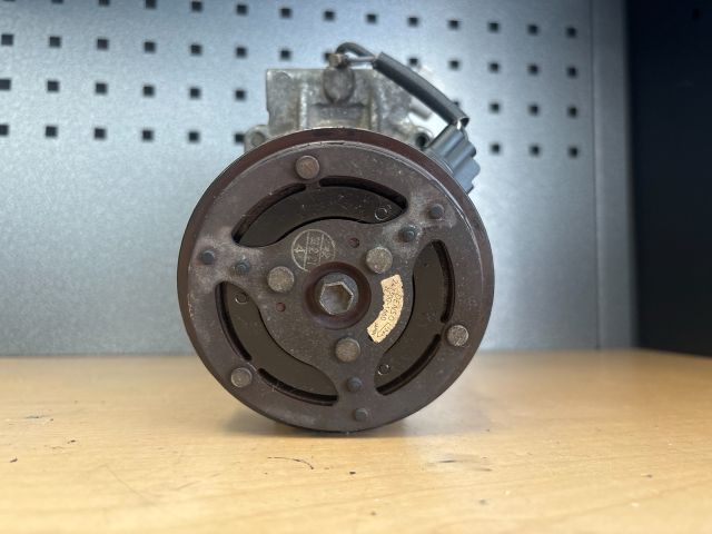 bontott TOYOTA COROLLA Klímakompresszor