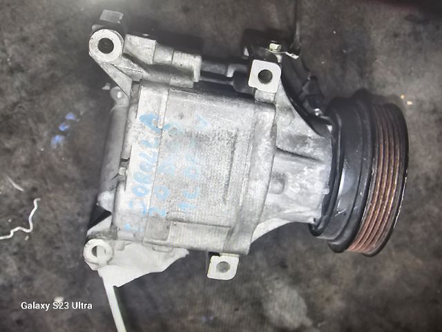 bontott TOYOTA COROLLA Klímakompresszor