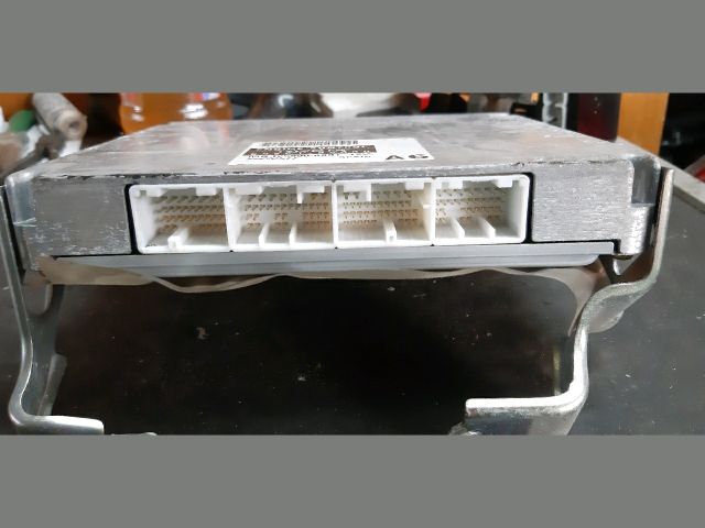 bontott TOYOTA COROLLA Motorvezérlő