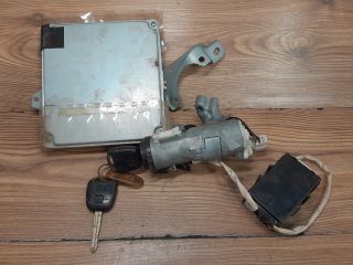 bontott TOYOTA COROLLA Motorvezérlő