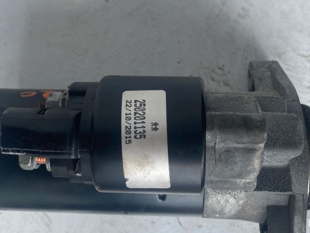 bontott TOYOTA COROLLA Önindító