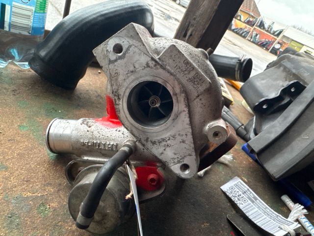 bontott TOYOTA COROLLA Turbó