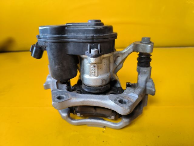 bontott TOYOTA COROLLA Jobb hátsó Féknyereg Munkahengerrel