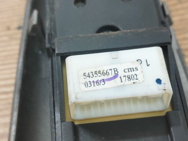 bontott TOYOTA COROLLA Ablakemelő Kapcsoló Négyes / Kettes