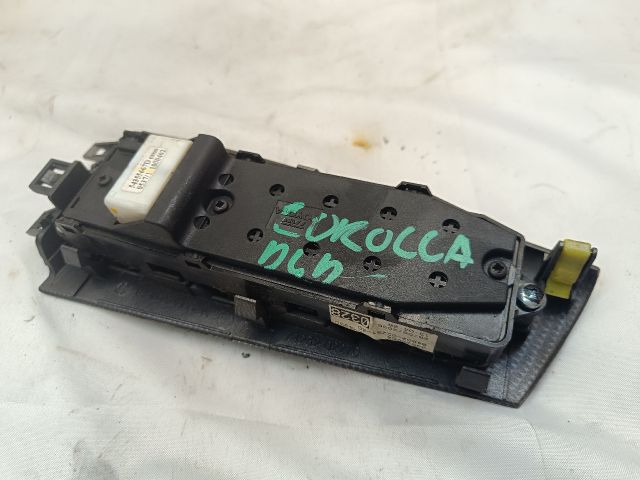 bontott TOYOTA COROLLA Ablakemelő Kapcsoló Négyes / Kettes