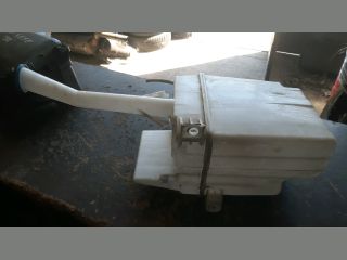 bontott TOYOTA COROLLA Ablakmosó Tartály