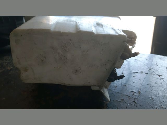 bontott TOYOTA COROLLA Ablakmosó Tartály