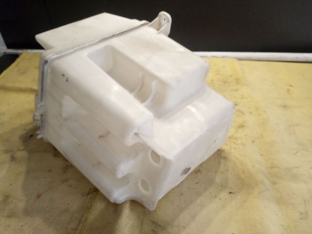 bontott TOYOTA COROLLA Ablakmosó Tartály