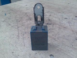 bontott TOYOTA COROLLA Ablaktörlő Relé