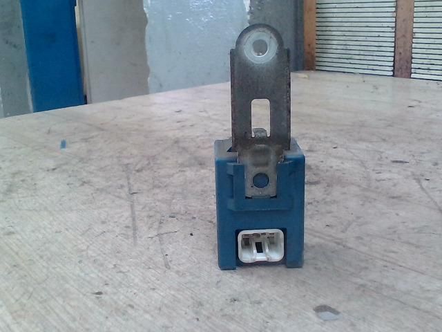 bontott TOYOTA COROLLA Ablaktörlő Relé