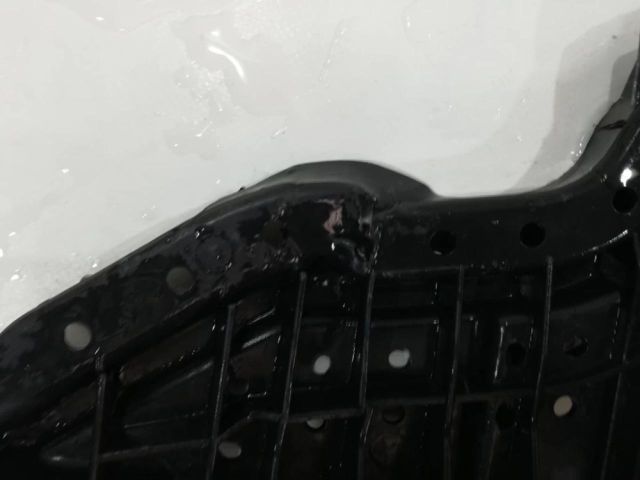 bontott TOYOTA COROLLA Alsó Hűtőburkolat