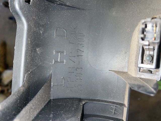 bontott TOYOTA COROLLA Alsó Műszerfal Burkolat