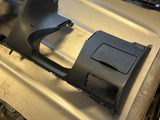 bontott TOYOTA COROLLA Alsó Műszerfal Burkolat