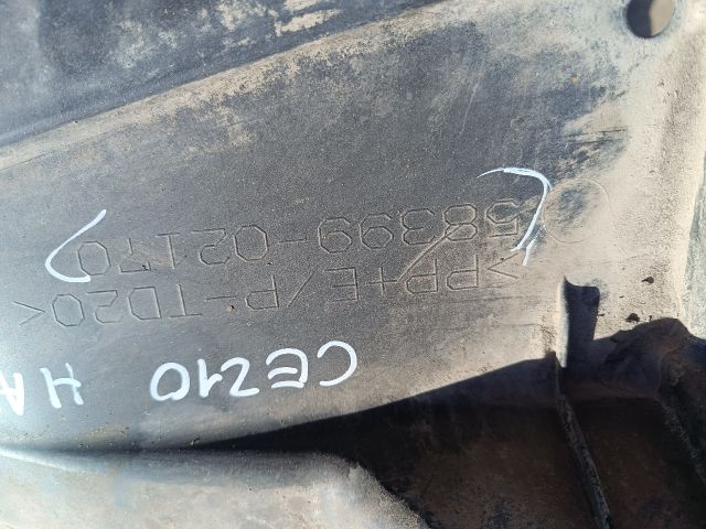 bontott TOYOTA COROLLA Alsó Padlólemez Burkolat