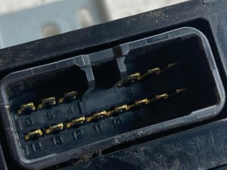 bontott TOYOTA COROLLA Antenna Erősítő