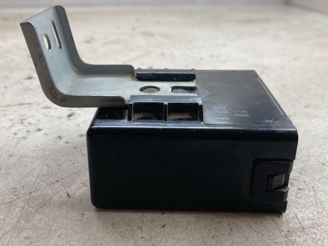 bontott TOYOTA COROLLA Antenna Erősítő