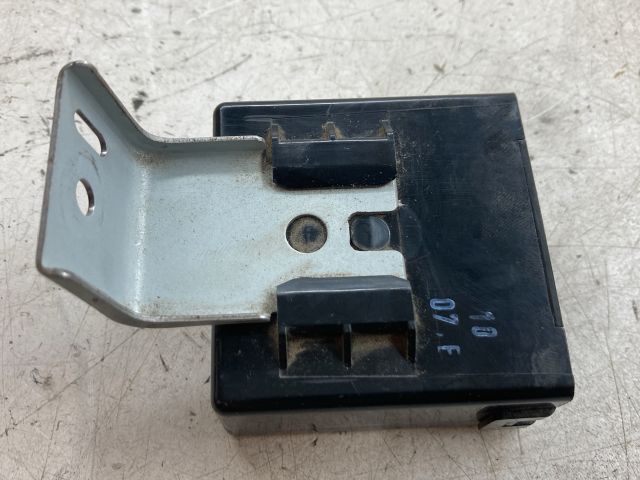 bontott TOYOTA COROLLA Antenna Erősítő