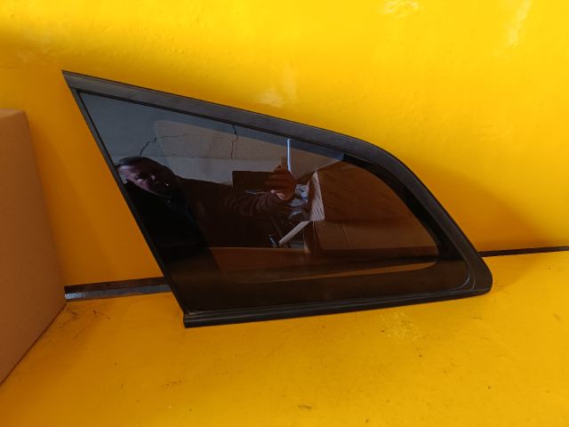 bontott TOYOTA COROLLA Bal C Oszlop Oldalablak Üveg