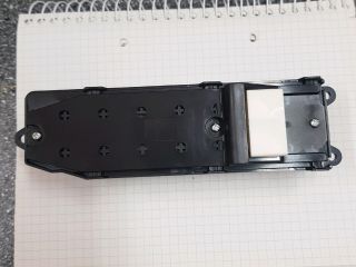 bontott TOYOTA COROLLA Bal első Ablakemelő Kapcsoló