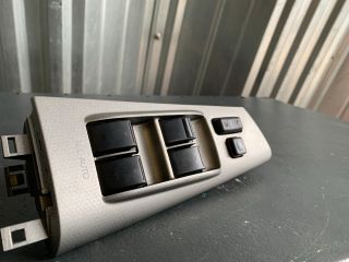 bontott TOYOTA COROLLA Bal első Ablakemelő Kapcsoló