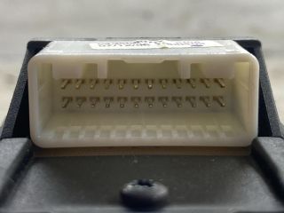 bontott TOYOTA COROLLA Bal első Ablakemelő Kapcsoló