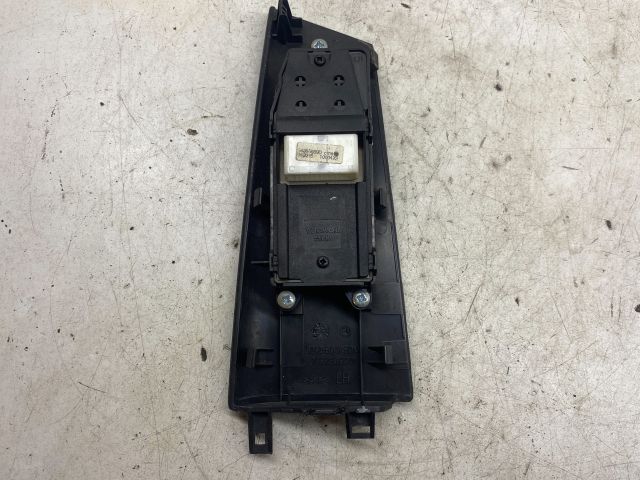 bontott TOYOTA COROLLA Bal első Ablakemelő Kapcsoló