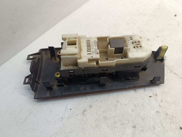 bontott TOYOTA COROLLA Bal első Ablakemelő Kapcsoló