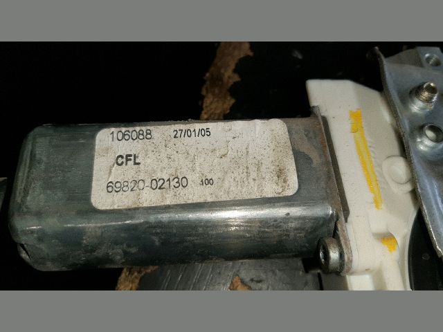 bontott TOYOTA COROLLA Bal első Ablakemelő Szerkezet (Elektromos)