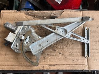 bontott TOYOTA COROLLA Bal első Ablakemelő Szerkezet (Elektromos)