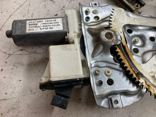 bontott TOYOTA COROLLA Bal első Ablakemelő Szerkezet (Elektromos)