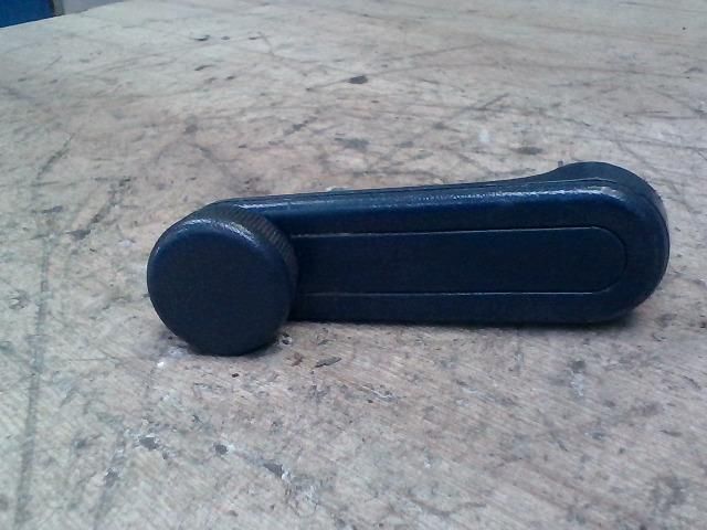 bontott TOYOTA COROLLA Bal első Ablaktörlő Kar