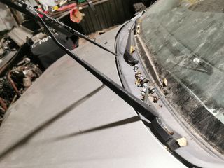 bontott TOYOTA COROLLA Bal első Ablaktörlő Kar