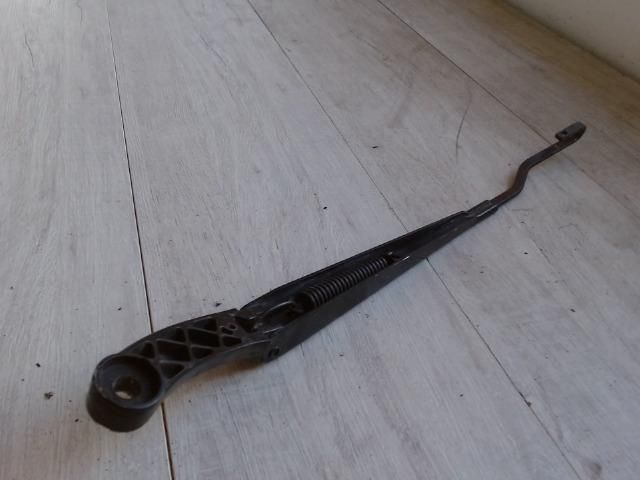 bontott TOYOTA COROLLA Bal első Ablaktörlő Kar