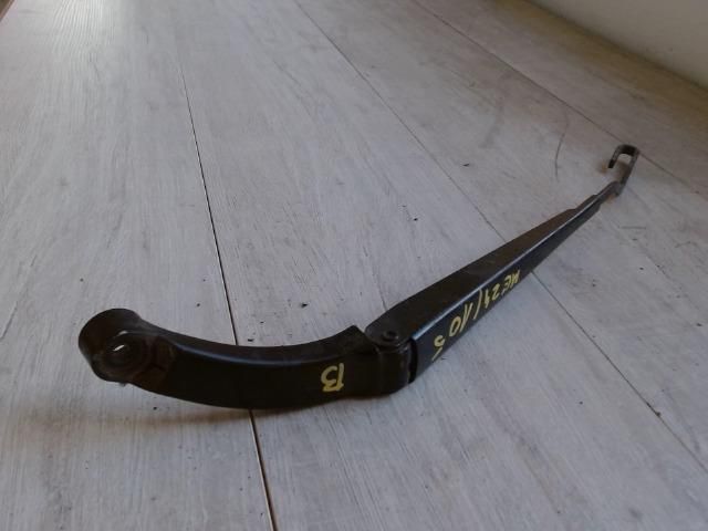 bontott TOYOTA COROLLA Bal első Ablaktörlő Kar