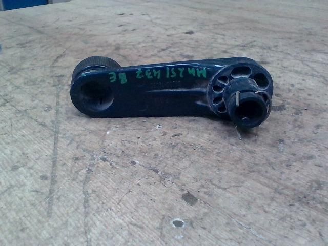 bontott TOYOTA COROLLA Bal első Ablaktörlő Kar