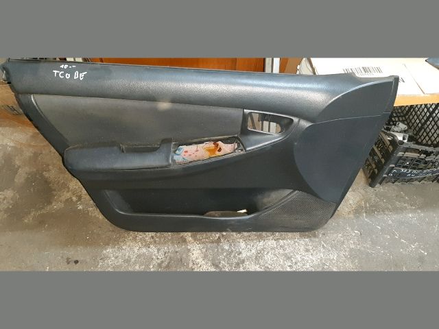 bontott TOYOTA COROLLA Bal első Ajtó Kárpit