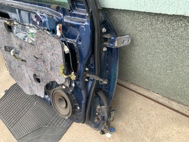 bontott TOYOTA COROLLA Bal első Ajtó (Részeivel)