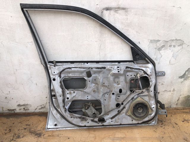 bontott TOYOTA COROLLA Bal első Ajtó (Üres lemez)