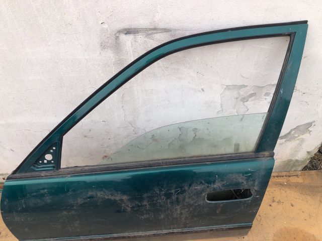 bontott TOYOTA COROLLA Bal első Ajtó (Üres lemez)