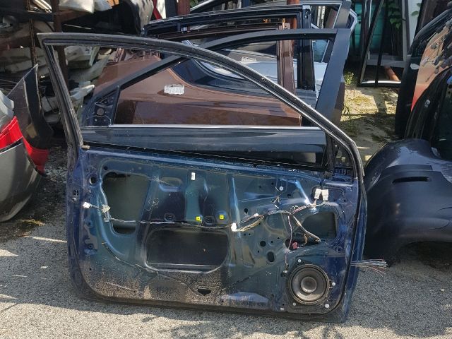 bontott TOYOTA COROLLA Bal első Ajtó (Üres lemez)